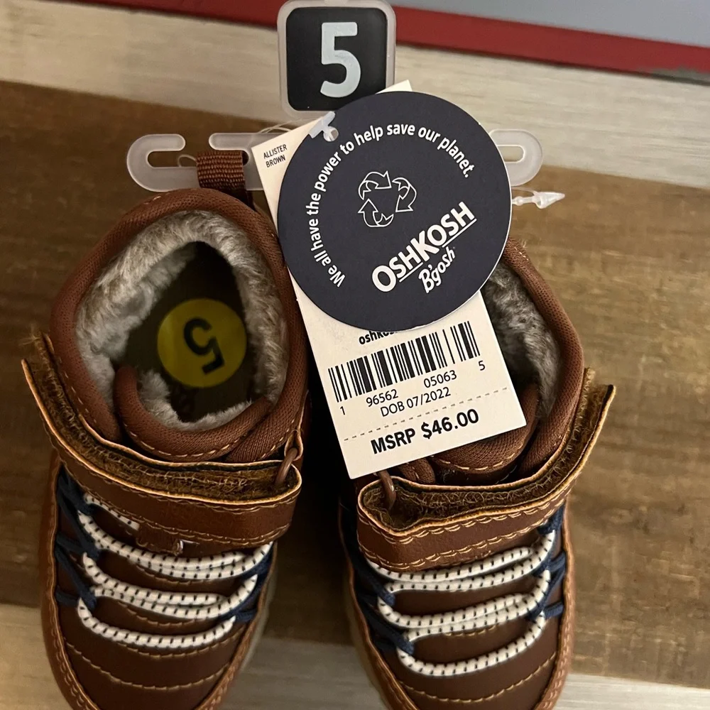 NWT OshKosh B’gosh Allister Toddler Boys Ankle Boots Size 5 - Picture 7 of 8